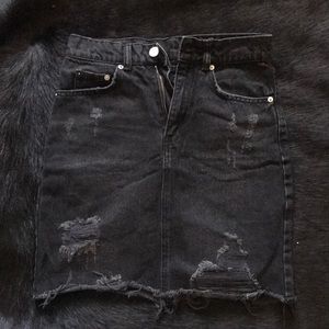 Zara distressed denim pencil skirt in black